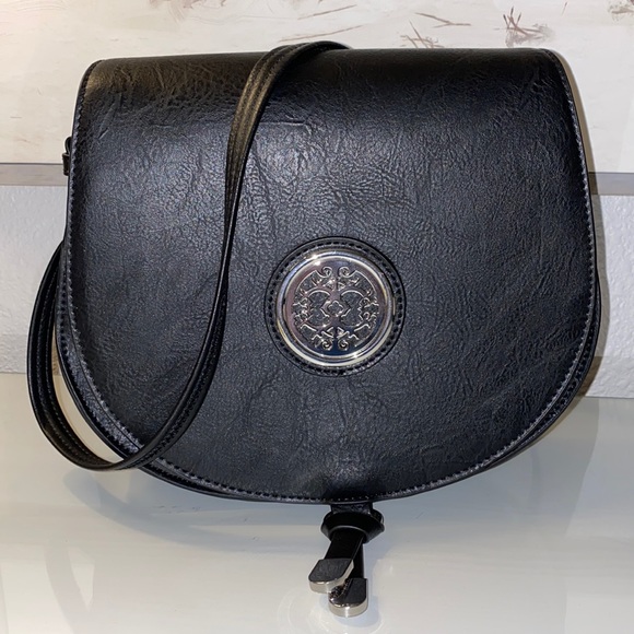 Sam & Hadley Handbags - HP🎉 Black Sam & Hadley Crossbody Bag 🖤